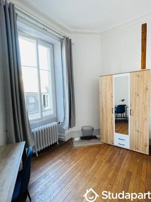 Chambre - 13 m² - 1 pièce