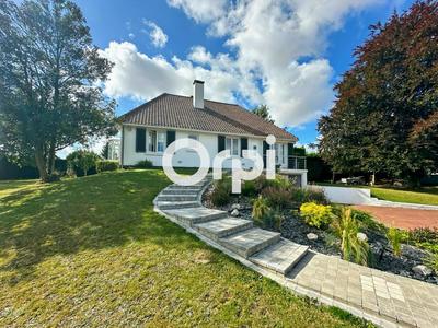 Maison - 213 m² - 6 pièces