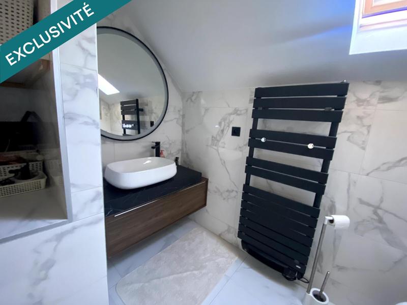 Maison - 90 m² - 5 pièces