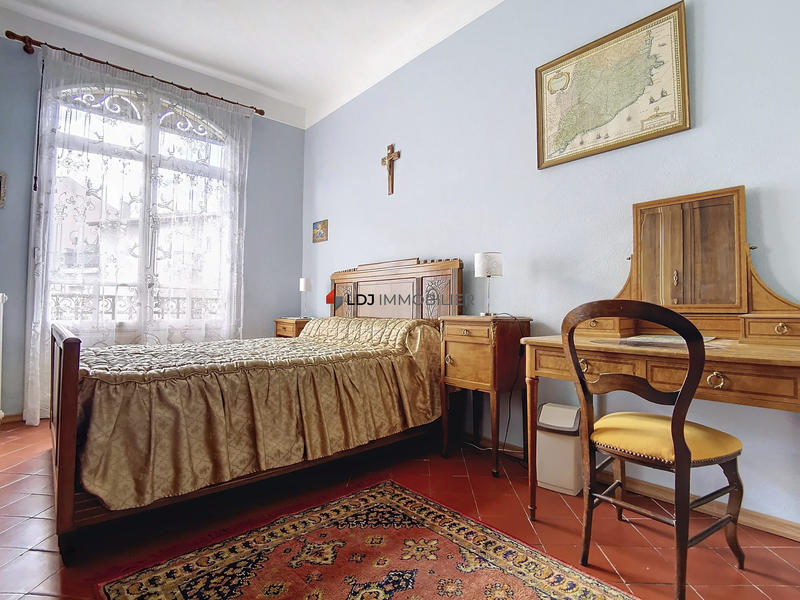 Maison - 269 m² - 10 pièces