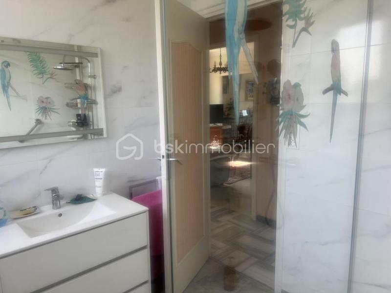 Maison traditionnelle - 162 m² - 7 pièces