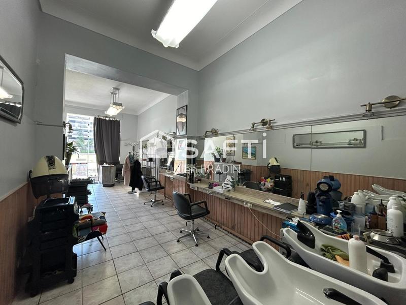 Local commercial - 30 m² - 2 pièces