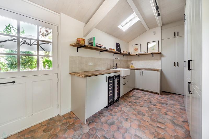 Maison - 200 m² - 6 pièces