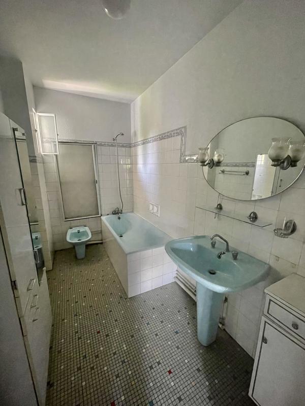 Maison jumelée - 111 m² - 5 pièces