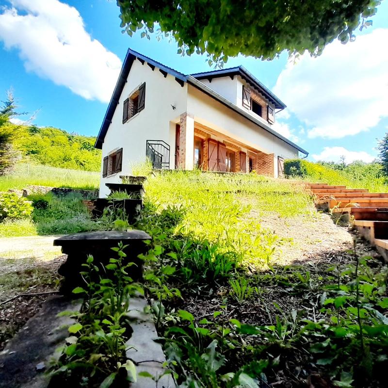 Maison traditionnelle - 119 m² - 6 pièces