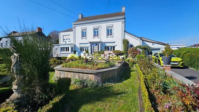 Maison - 164 m² - 7 pièces