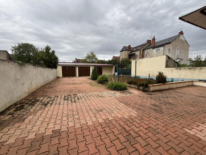 Maison - 162 m² - 6 pièces