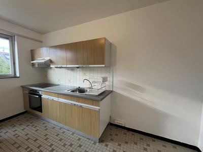 Appartement - 99 m² - 4 pièces