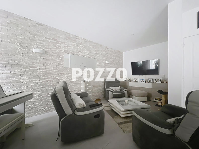 Maison - 104 m² - 5 pièces