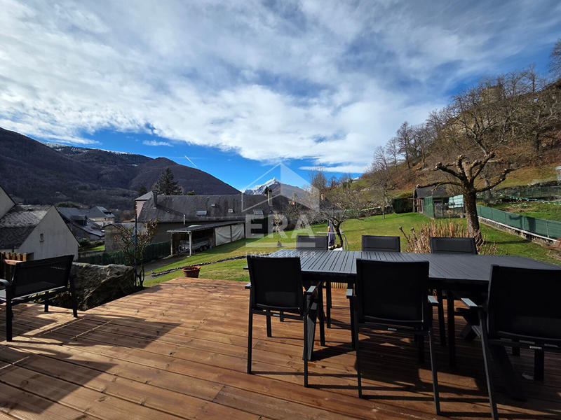 Maison - 301 m² - 12 pièces