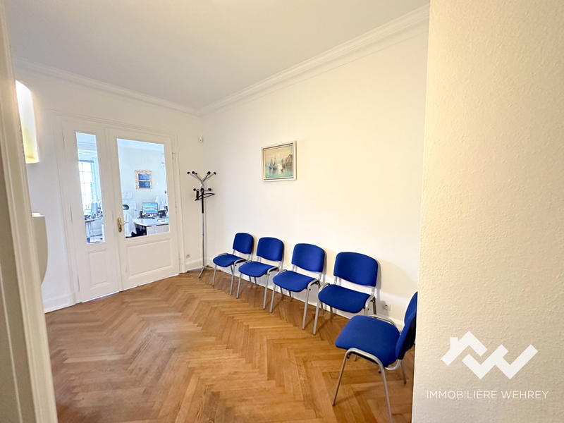 Local d'activités - 82 m²