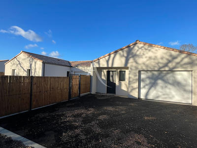 Maison - 110 m² - 4 pièces