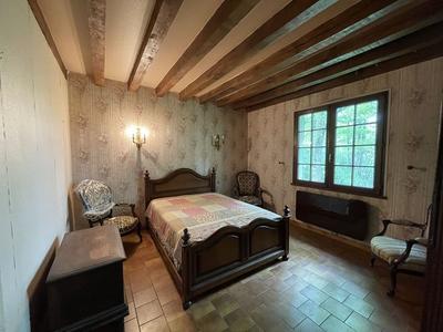 Maison traditionnelle - 153 m² - 7 pièces