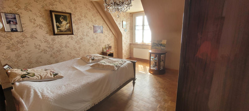 Maison - 145 m² - 9 pièces