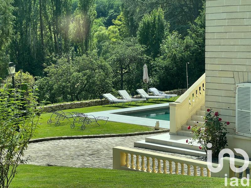 Maison - 400 m² - 8 pièces