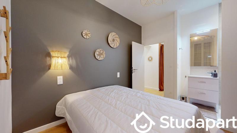 Chambre - 13 m² - 1 pièce