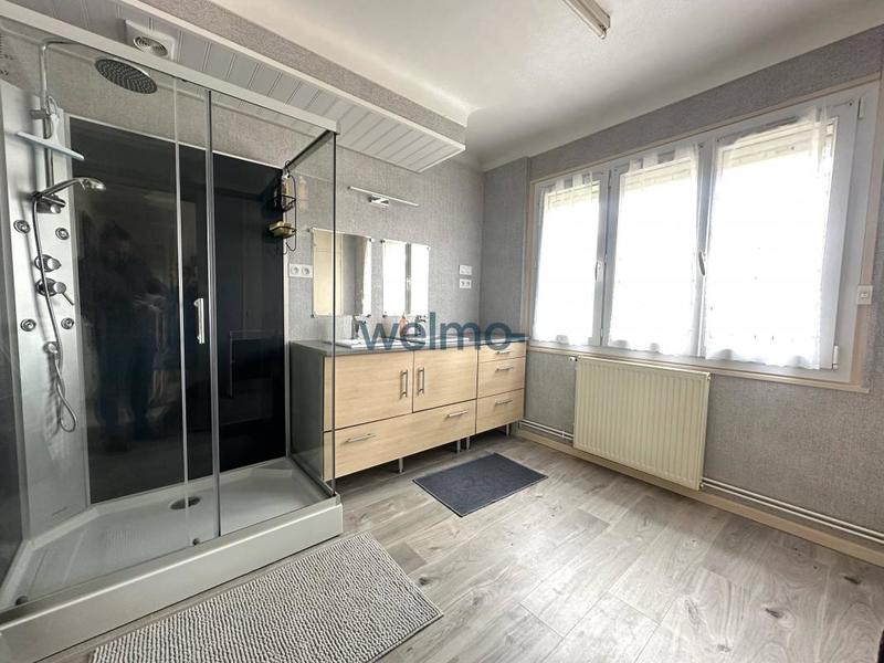 Maison - 140 m² - 6 pièces