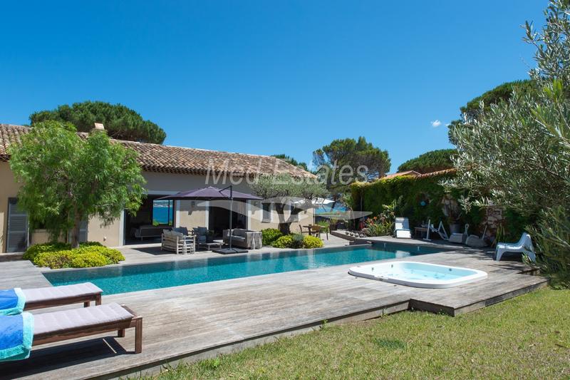 Maison - 277 m² - 7 pièces