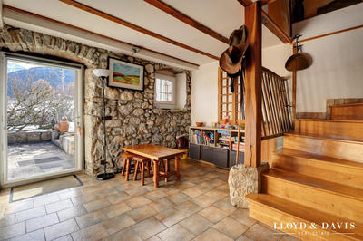 Maison - 194 m² - 8 pièces