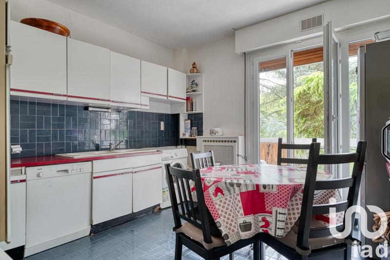 Appartement - 99 m² - 4 pièces