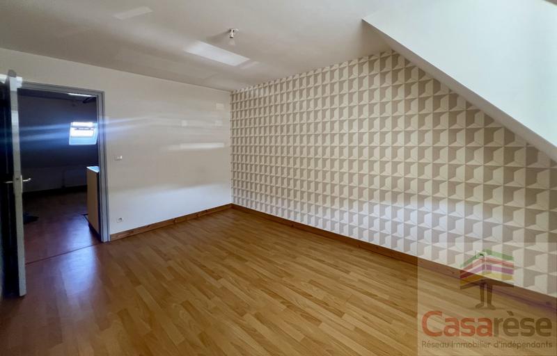 Appartement - 145 m² - 6 pièces