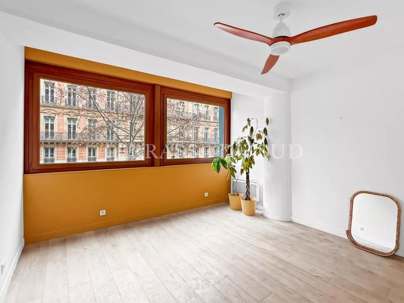 Bureau - 67 m² - 3 pièces