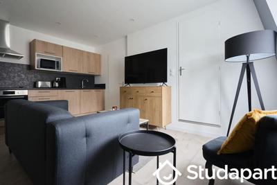 Chambre - 9 m² - 1 pièce