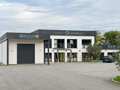 Bureau - 558 m²