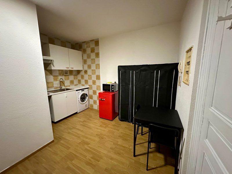 Studio - 15 m² - 1 pièce