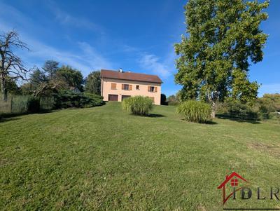 Maison - 136 m² - 5 pièces