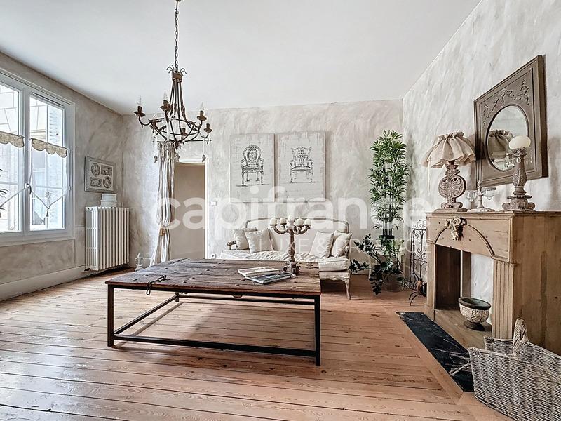 Maison - 420 m² - 13 pièces