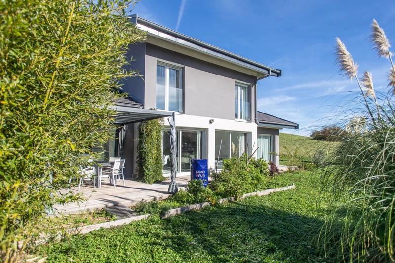 Maison - 143 m² - 4 pièces