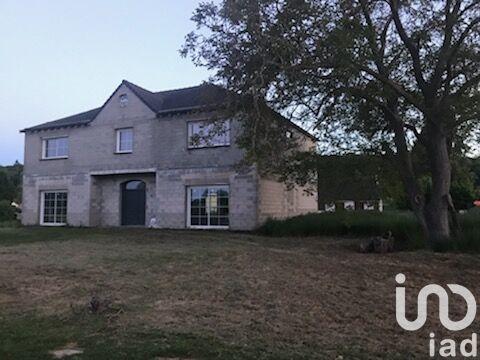 Maison - 330 m² - 8 pièces