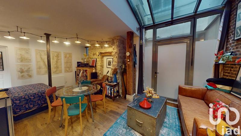 Studio - 30 m² - 1 pièce