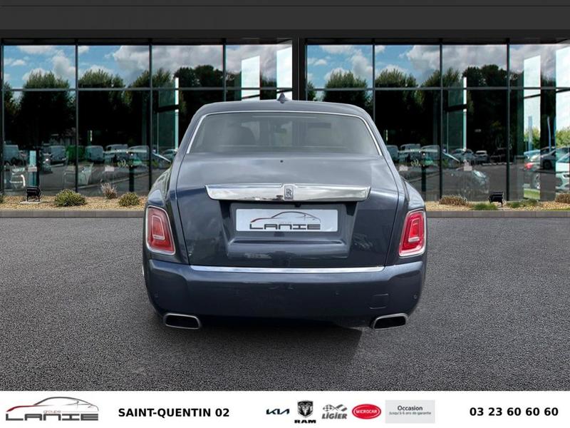 Rolls-Royce Phantom 8