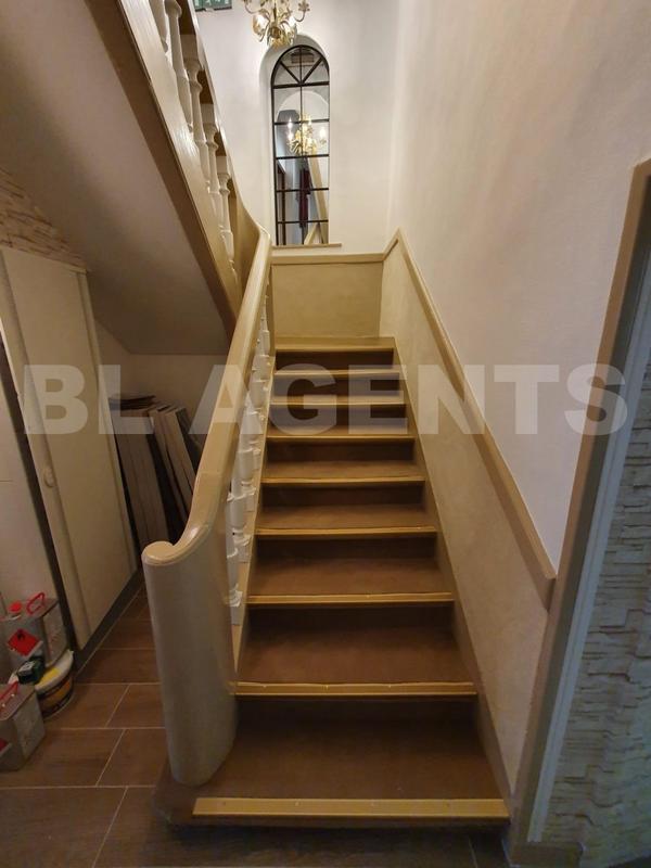 Maison - 637 m² - 20 pièces