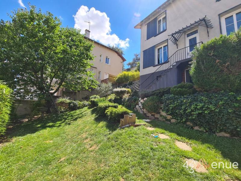 Maison - 135 m² - 6 pièces