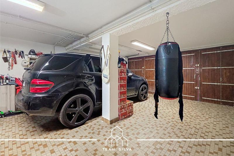 Pavillon - 220 m² - 7 pièces