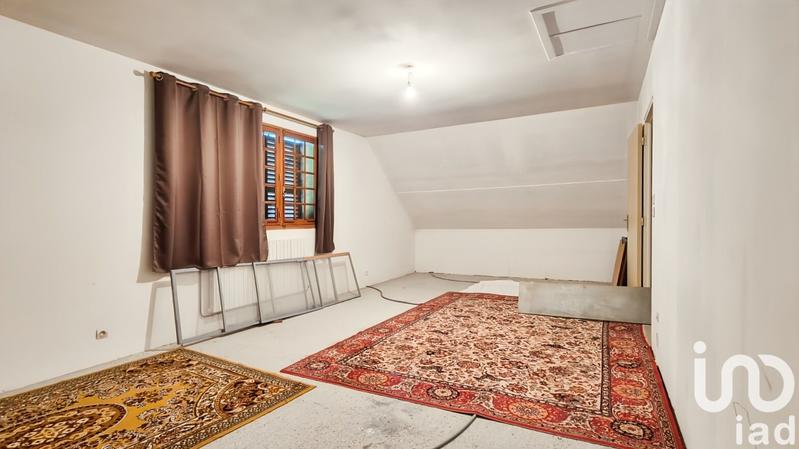 Maison - 181 m² - 7 pièces