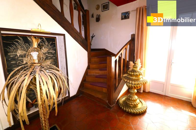 Maison - 290 m² - 8 pièces