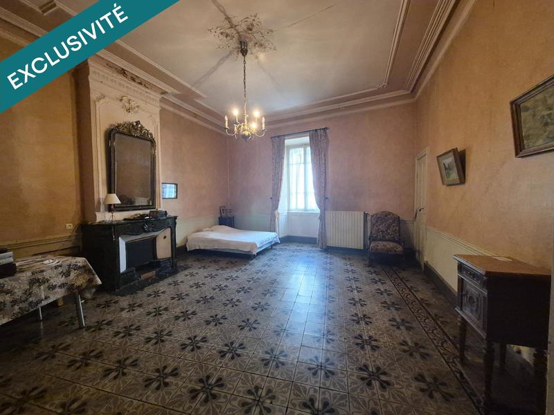 Appartement - 211 m² - 10 pièces
