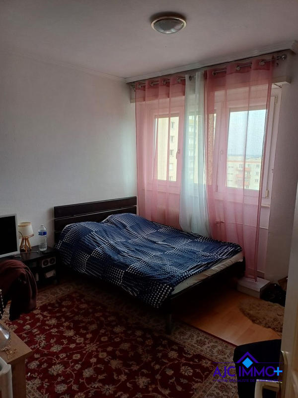 Appartement - 96 m² - 4 pièces