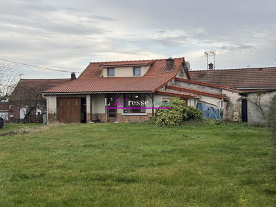 Maison - 99 m² - 5 pièces