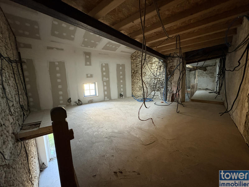 Maison de village - 307 m² - 7 pièces