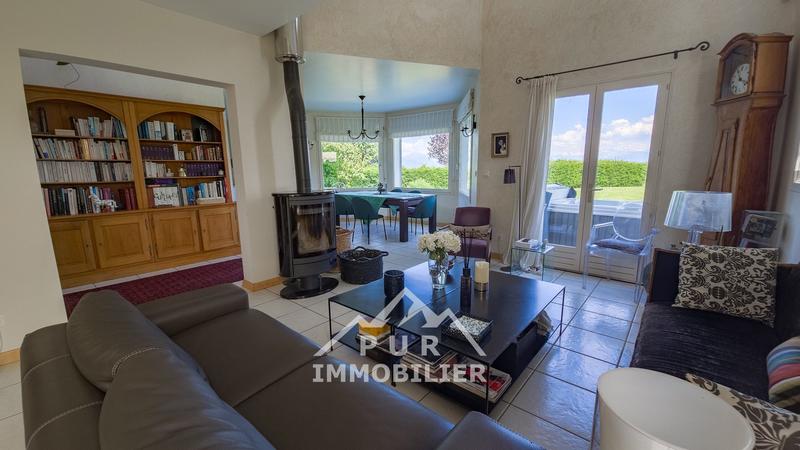 Maison - 206 m² - 6 pièces