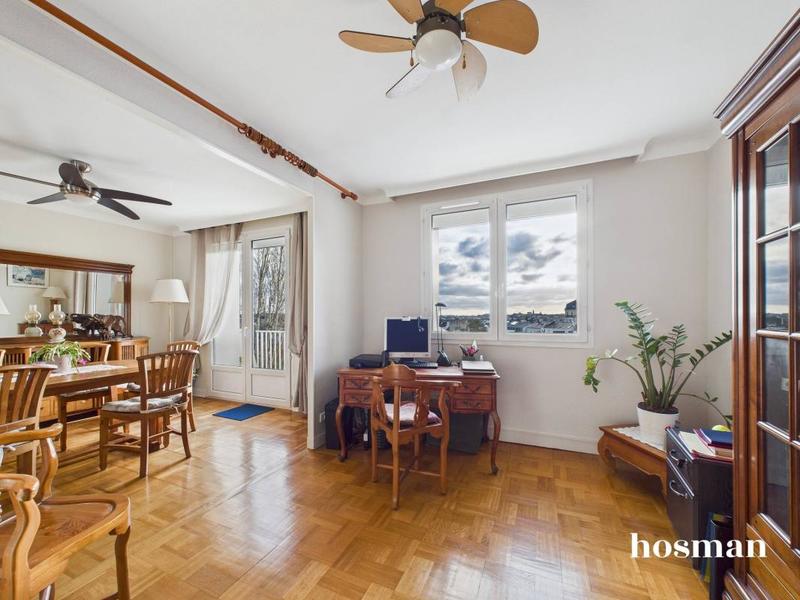 Appartement - 126 m² - 6 pièces