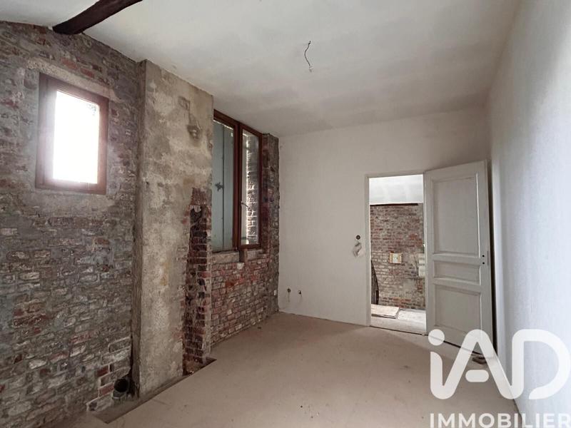 Maison - 213 m² - 8 pièces