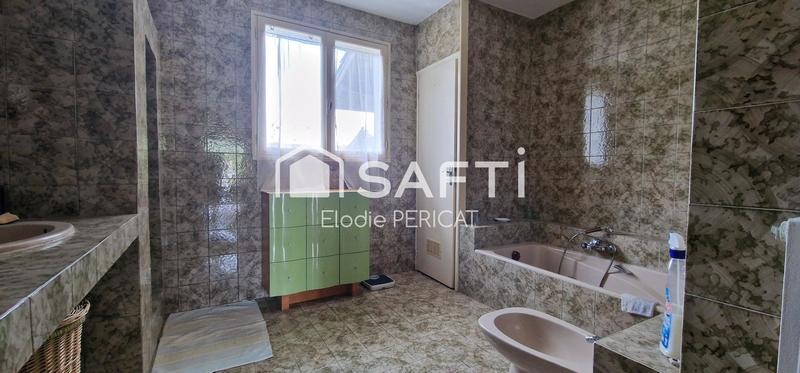 Maison - 275 m² - 7 pièces