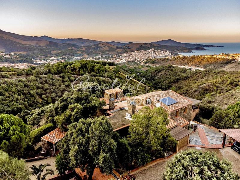 Mas - 171 m² - 8 pièces