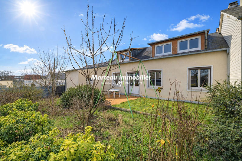 Maison - 94 m² - 5 pièces